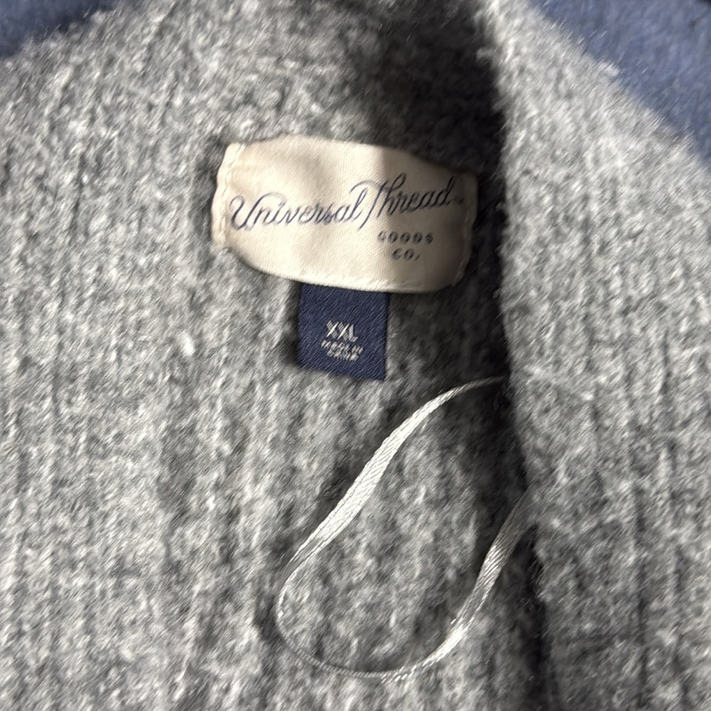 Universal Thread Gray Cable Knit Cardigan Sweater - Picture 2 of 3